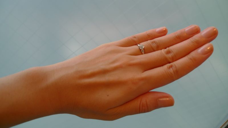 夫がルシダのデザインを大変気に入り購入に至りました。ティファニー