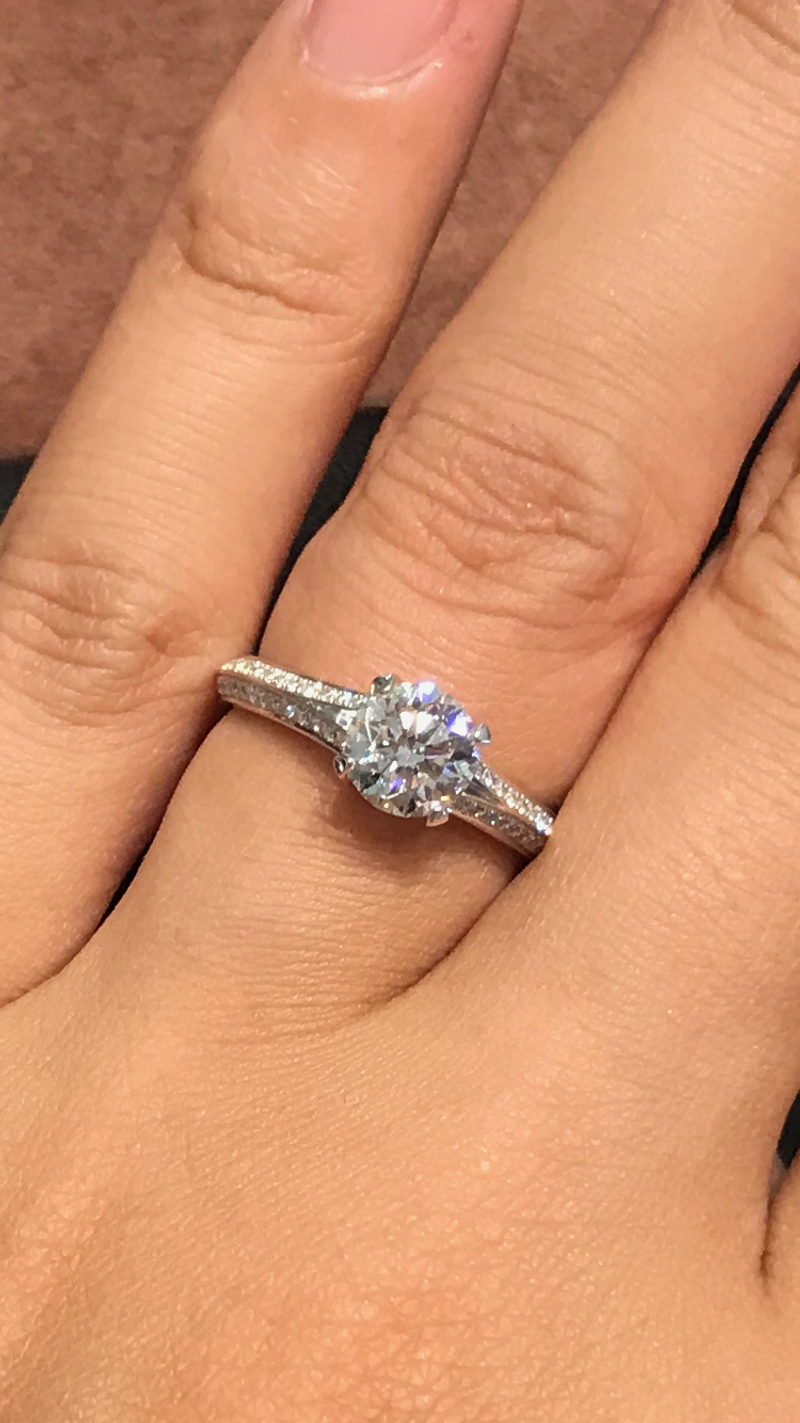 ダイヤモンドの輝きはさすがのGraff。本当に素敵でうっとりしちゃい