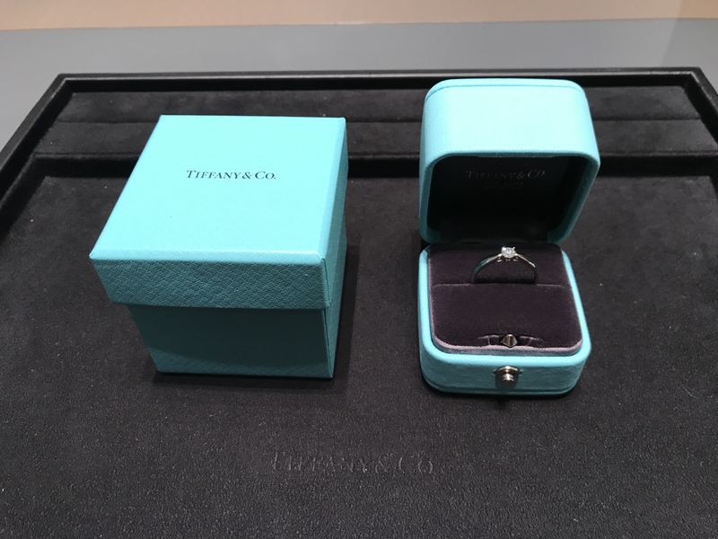 ✳️m✳️【10月30日木曜までお取り置き】ティファニー 婚約指輪　.27ct 値段も買ってもらう側だったので30万前後で選びたかったのと、憧れの