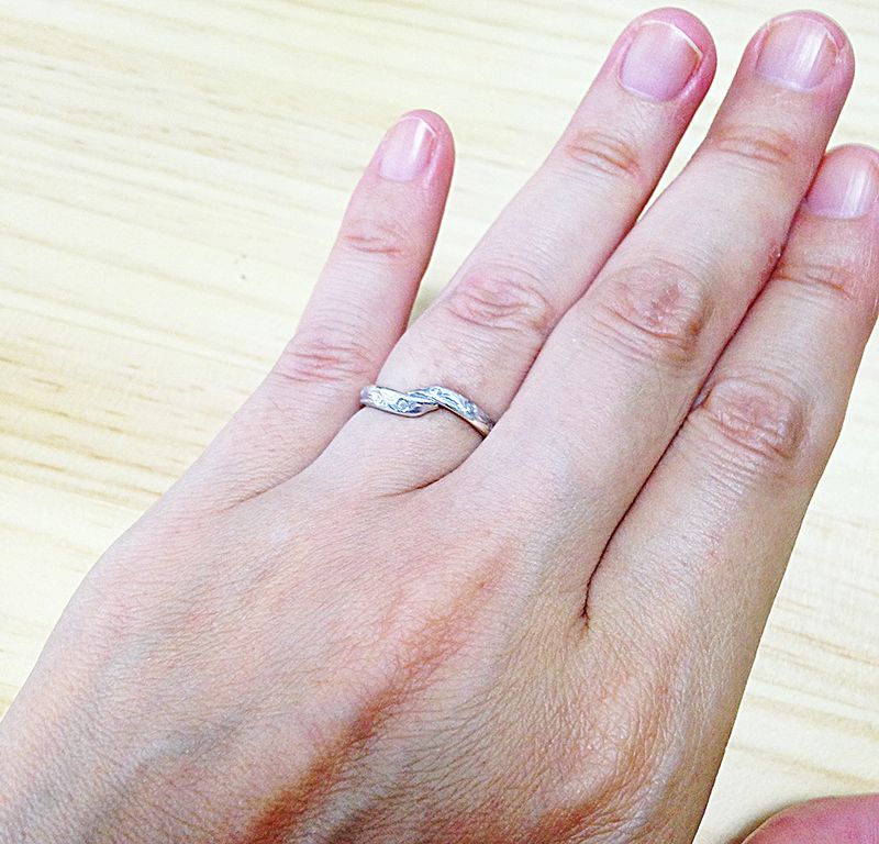 イタリア・トスカーナ地方に伝わる技法「フィレンツェ彫り」を