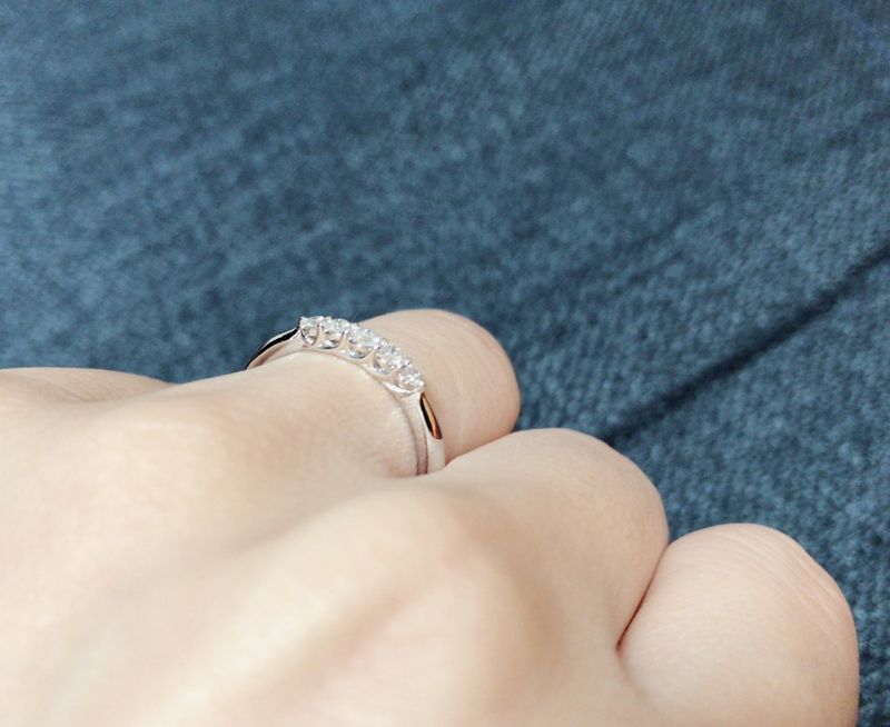 メイプル I PRIMO ダイヤモンドリング 3セット マリッジリングはダイヤが2つずつ3箇所についているもので内側が