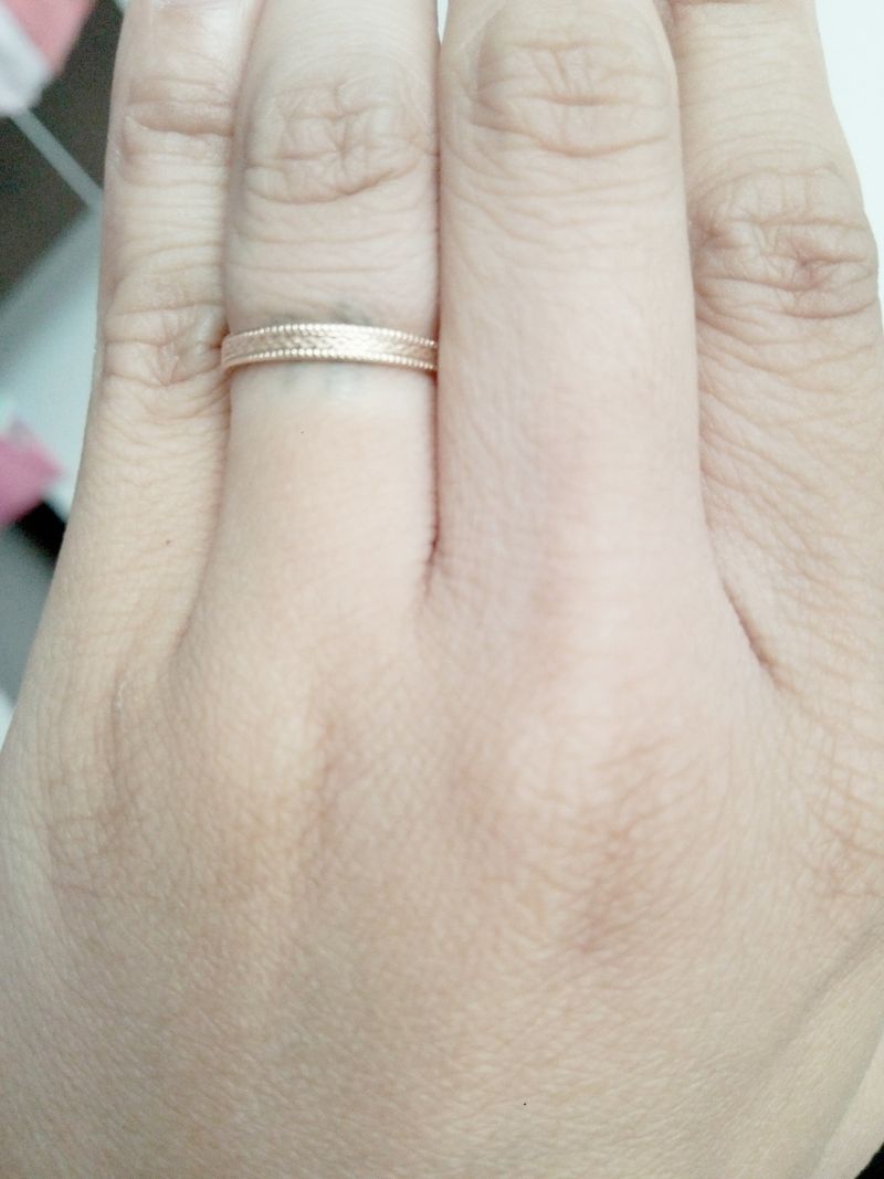 K10なんですが、安く見えないし尚且つ華奢なデザインなのに、とても