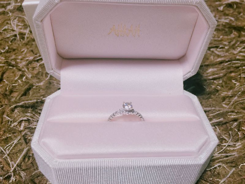 結婚が決まる前に軽い気持ちで見に行って、お店で一目惚れしました