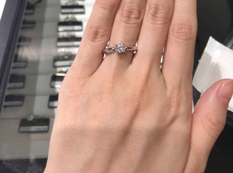 丸みを帯びたぷっくりとしたデザインがとても気に入りました。 また