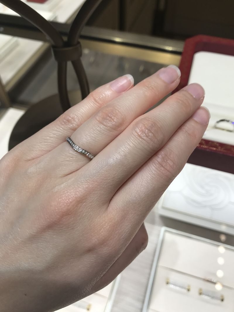 プラチナ✨無色透明ダイヤ0.33ct✨ユルカーブリング✨指細長効果✨重ね