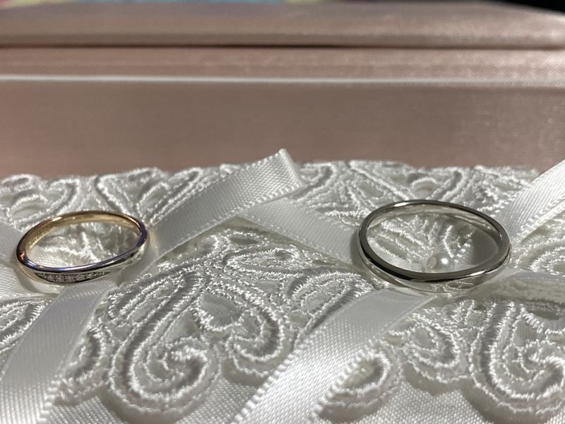 お互いにデザインで一番気に入ったのが 俄の雪佳景でした。女性の