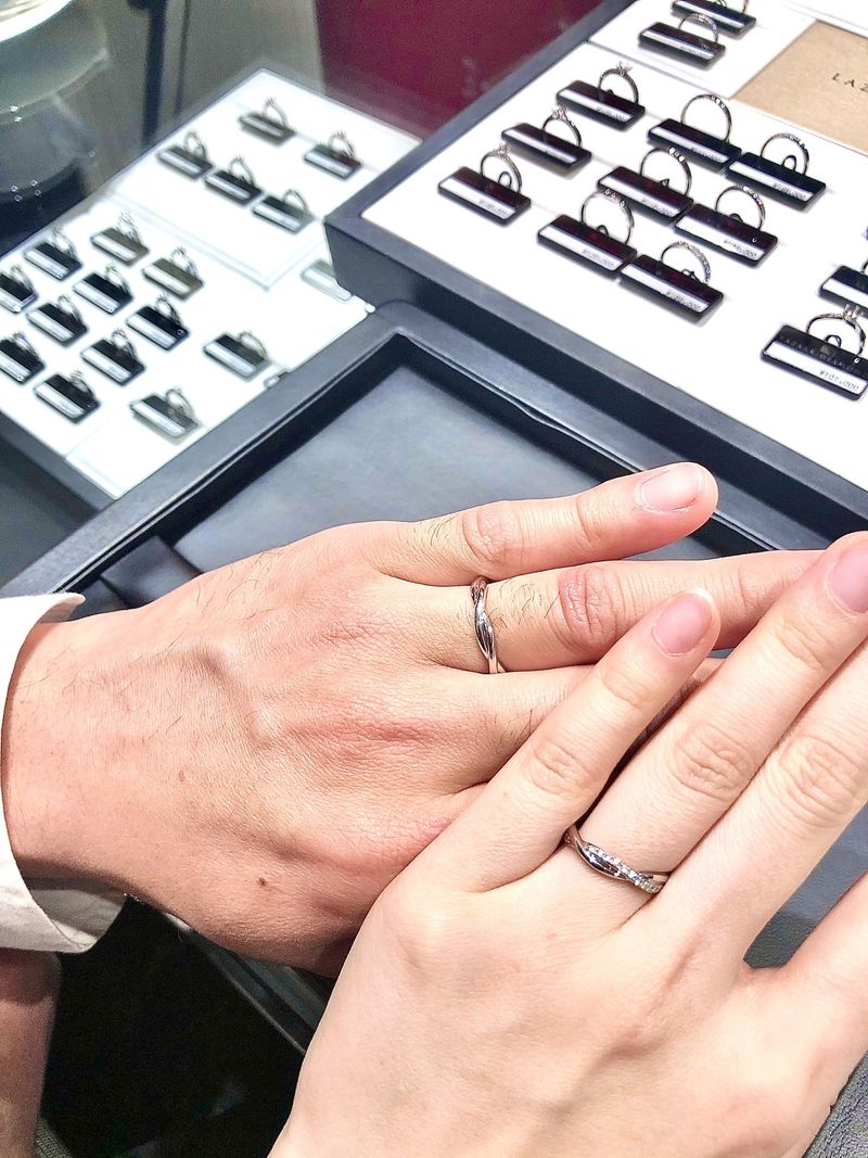 このスイートアイヴィのような形は他のメーカーでは鋳造製法で、丈夫さ