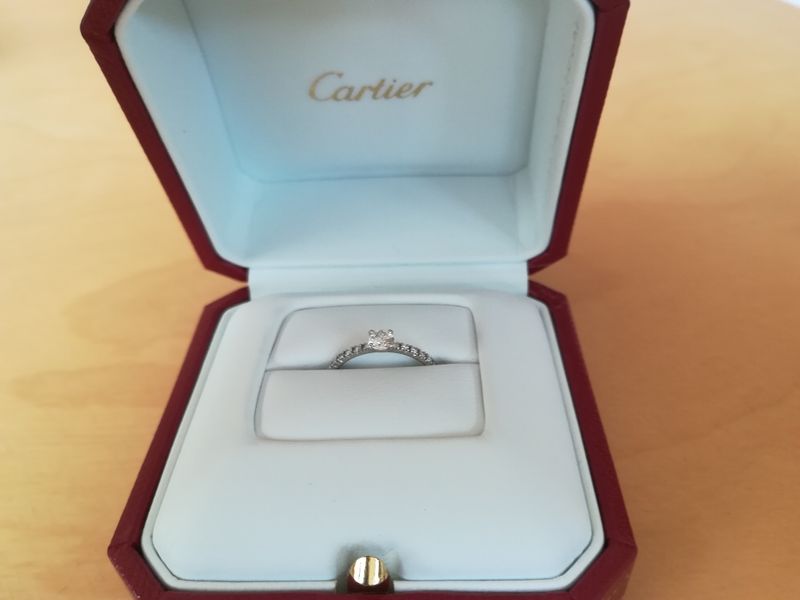 エタンセル ドゥ カルティエ リングを購入。 普段使いしやすそうな