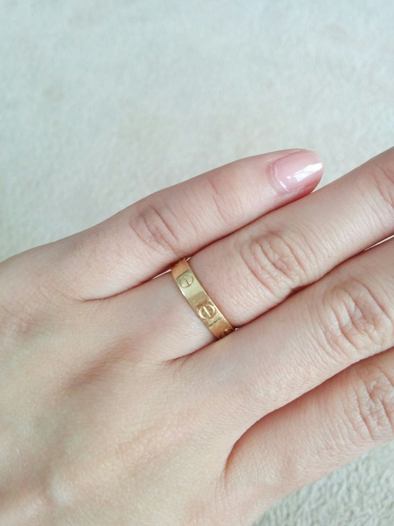 ずっとあこがれだったラブリング。お色はプラチナとゴールドと悩んで