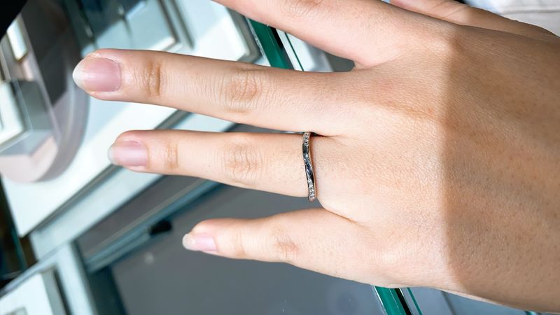 ペルセウスという名前の指輪を試着しました。指輪に物語があり