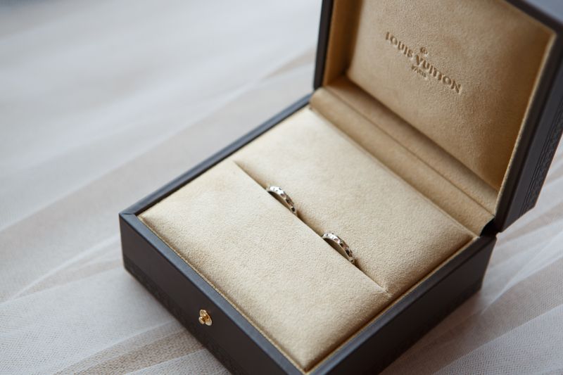 ルイヴィトン　結婚指輪BOX 普通のありきたりなデザインではなく、模様のようなデザインの結婚指輪