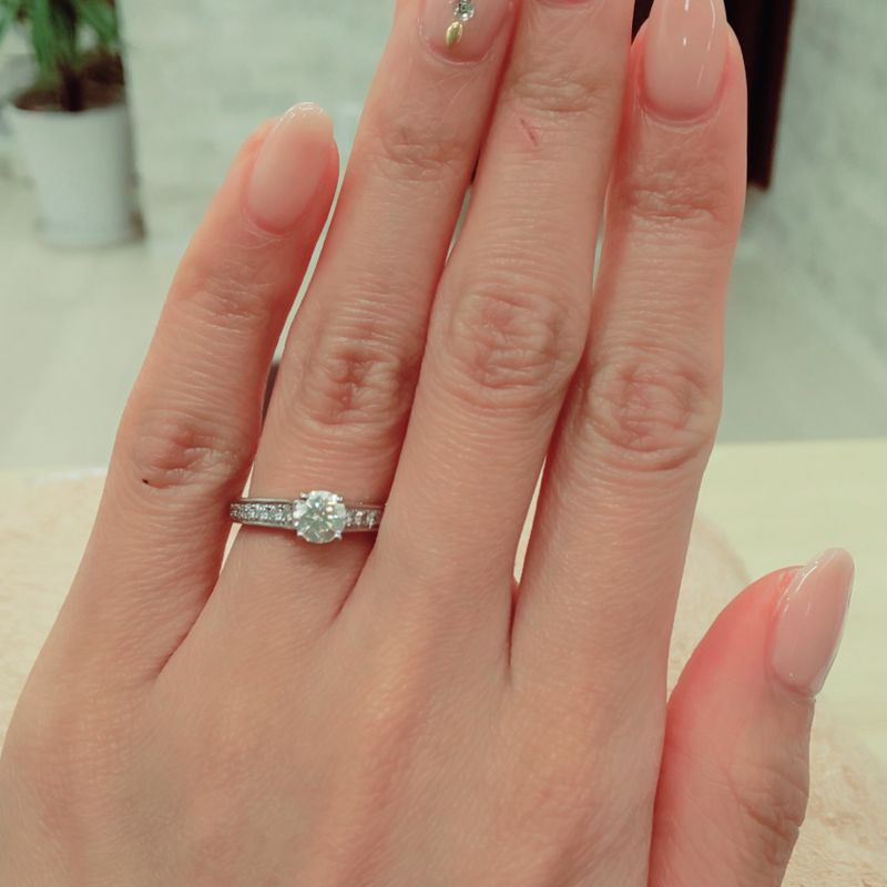 デザイン：ソリテール1895(パヴェ) 素材：プラチナ サイズ：8号