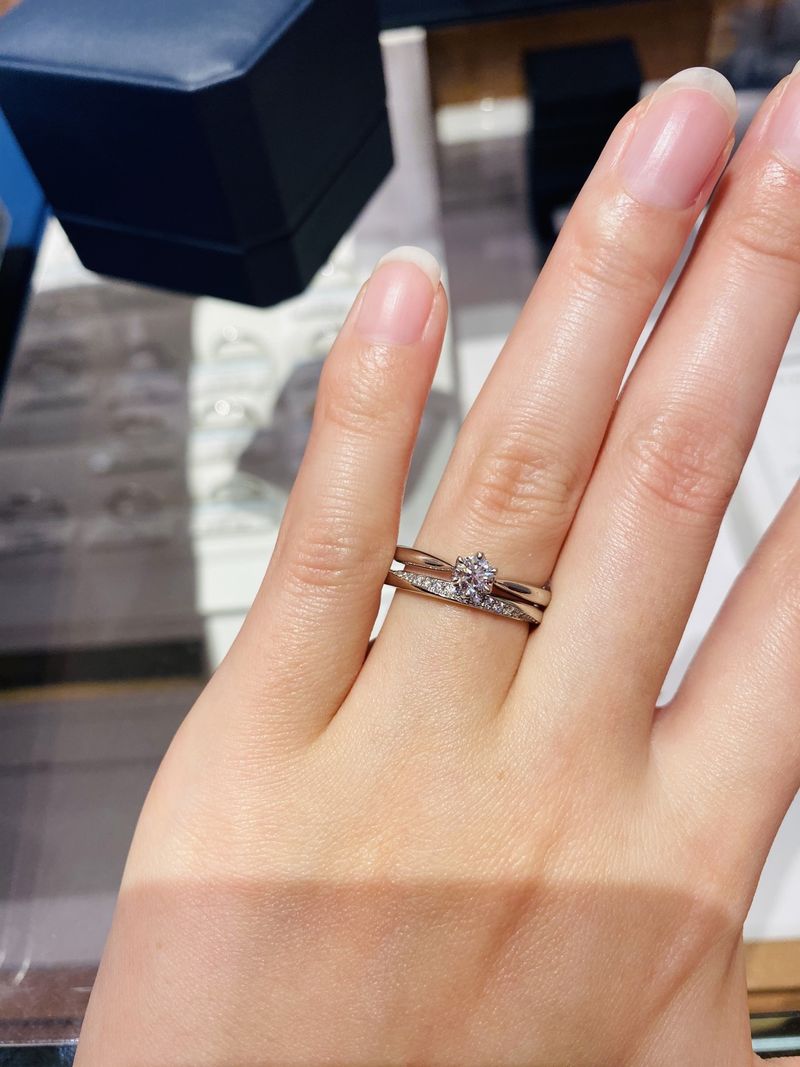 ダイヤモンドシライシ 婚約指輪 未使用品 10号 ダイヤモンドシライシ 婚約指輪 未使用品 10号 ダイヤモンドシライシ