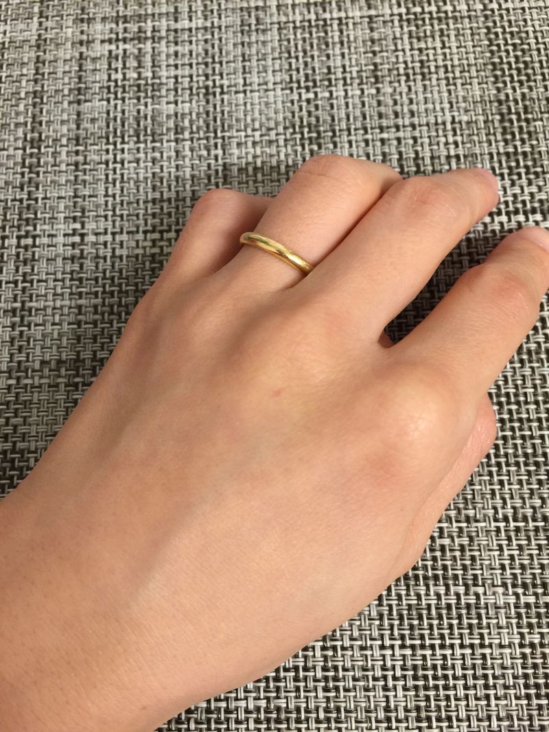 Cartier　カルティエ プラチナリング　シンプル 普段つけるものなのでシンプルでプラチナのものを探していました。婚約