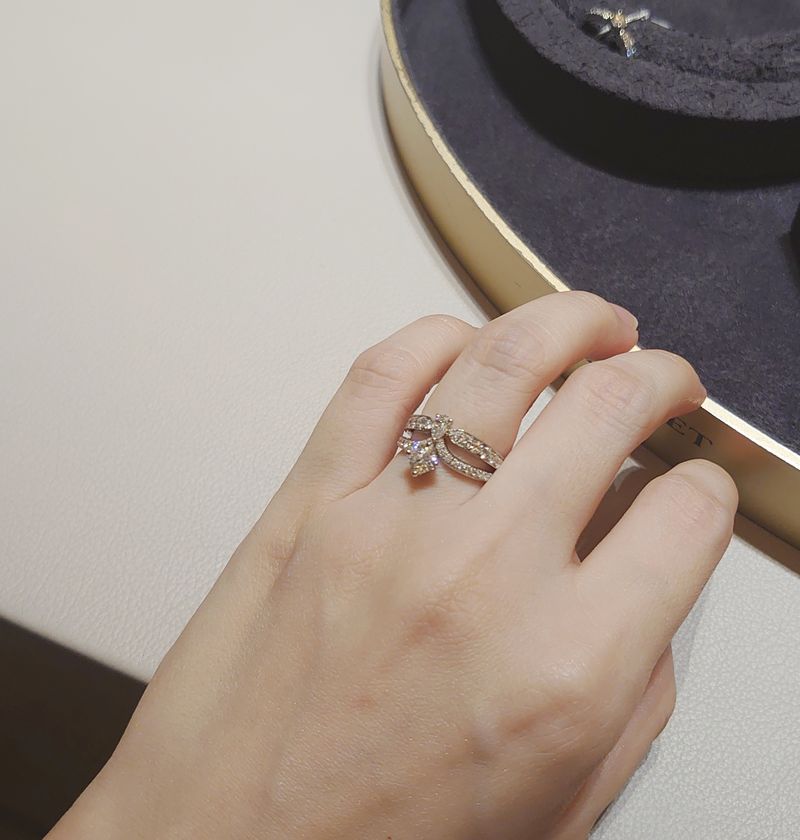 ショーメ フリソン ソリテール ダイヤリング 0.34ct/D/VS1/3EX