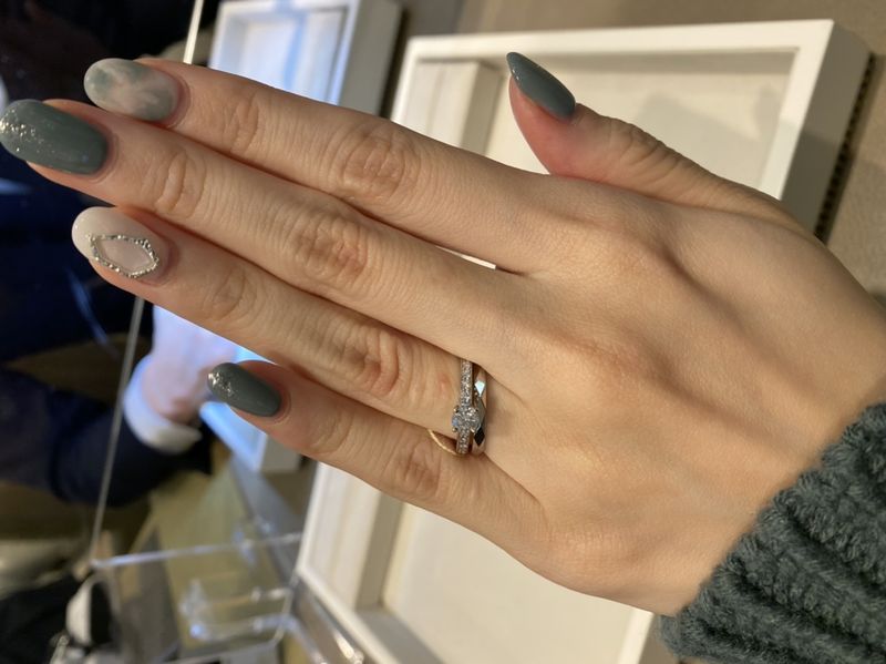 ブシュロンのファセットリングです。プラチナ、ゴールド、ピンク