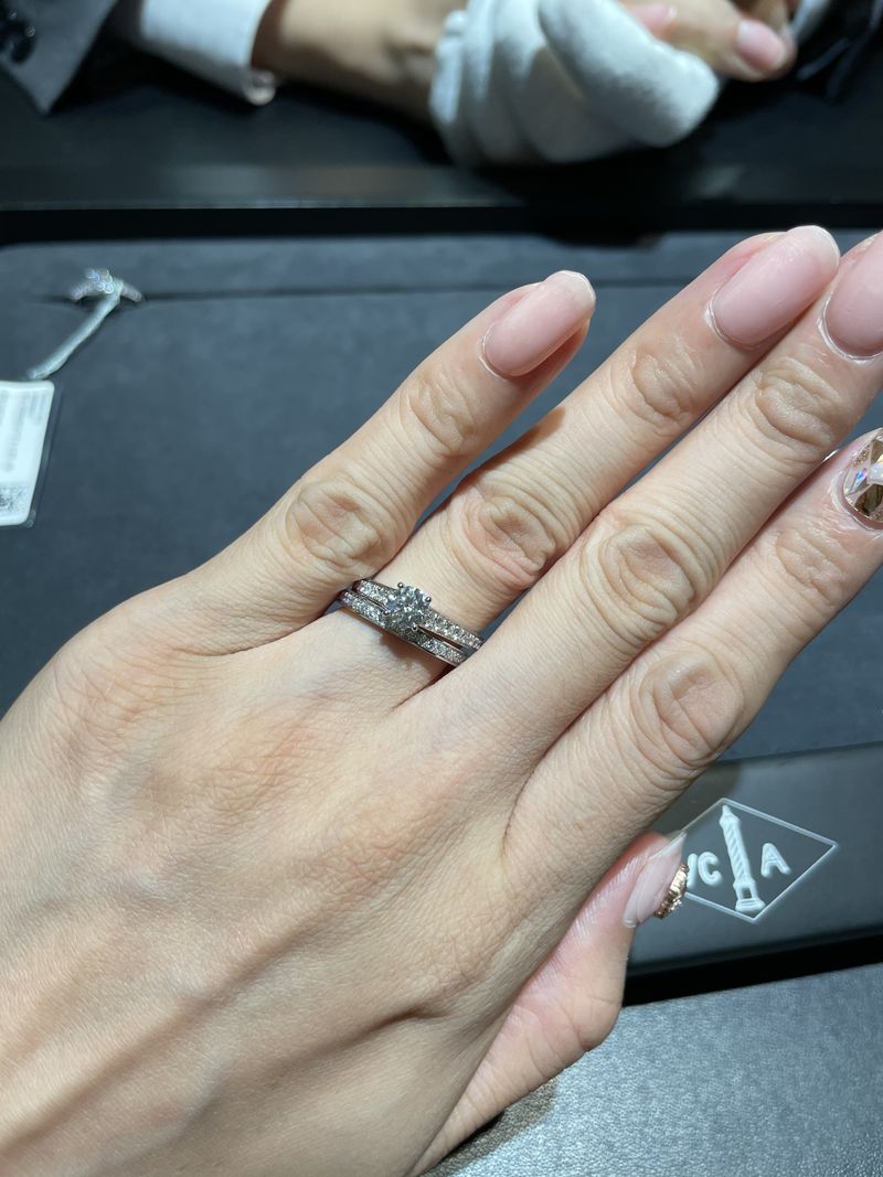 フルエタニティリングでダイヤモンドがキラッキラでした！フル