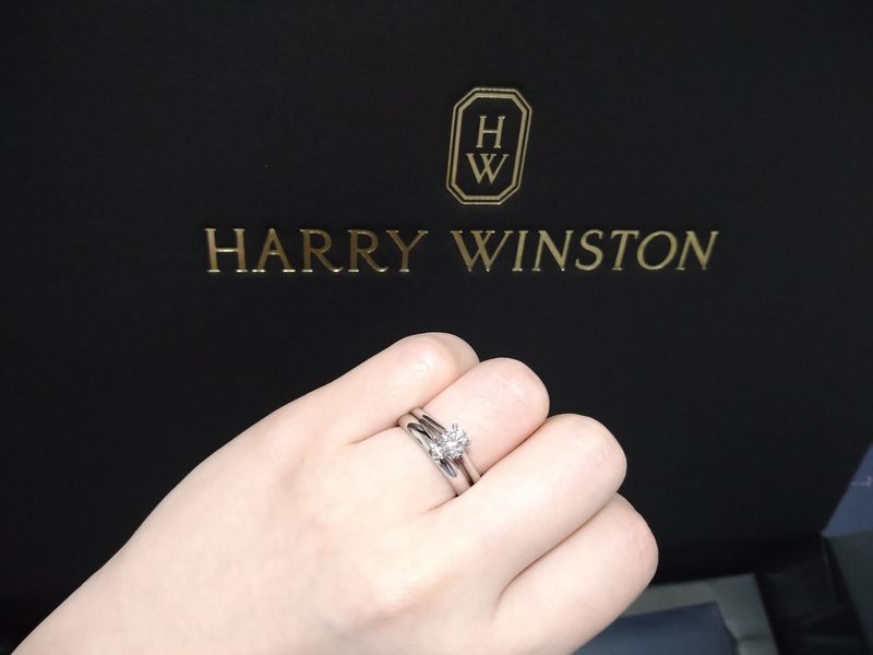 王道のソリティアリングで探していました。 ダイヤに関する説明が丁寧