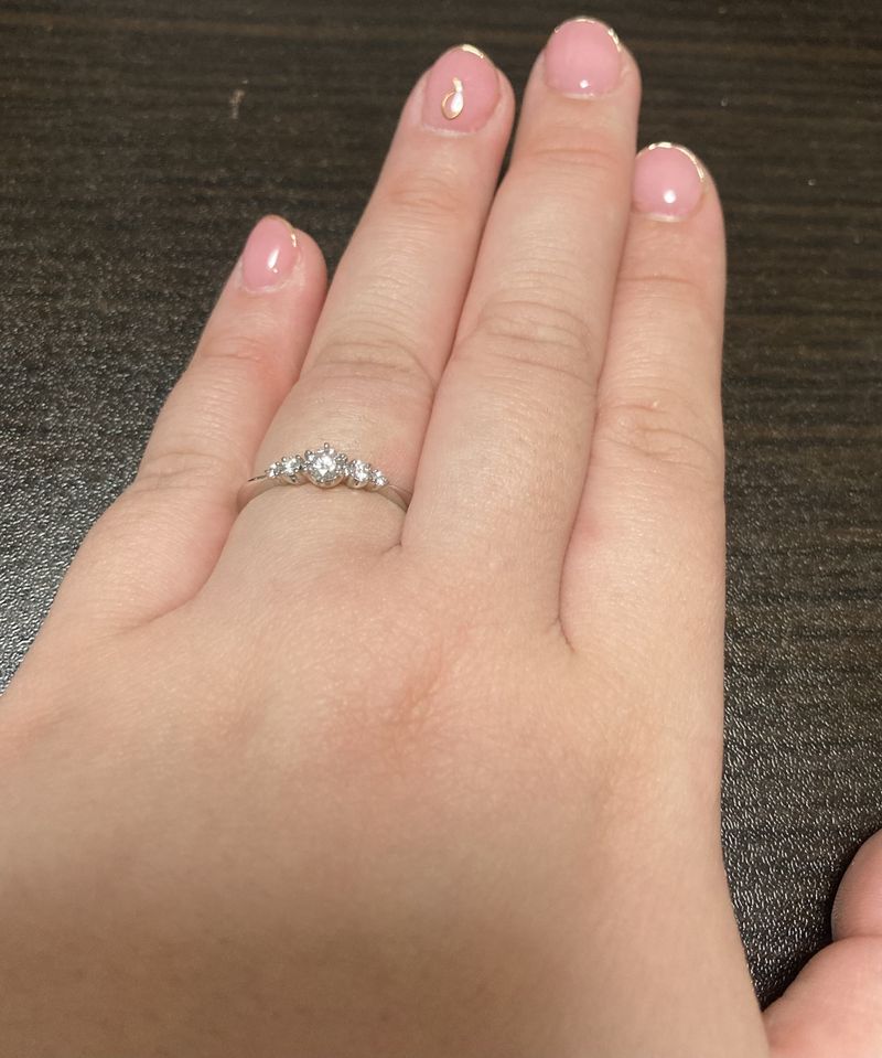 とにかくデザインが可愛いです。 一目惚れでした。 普段使いしたかった