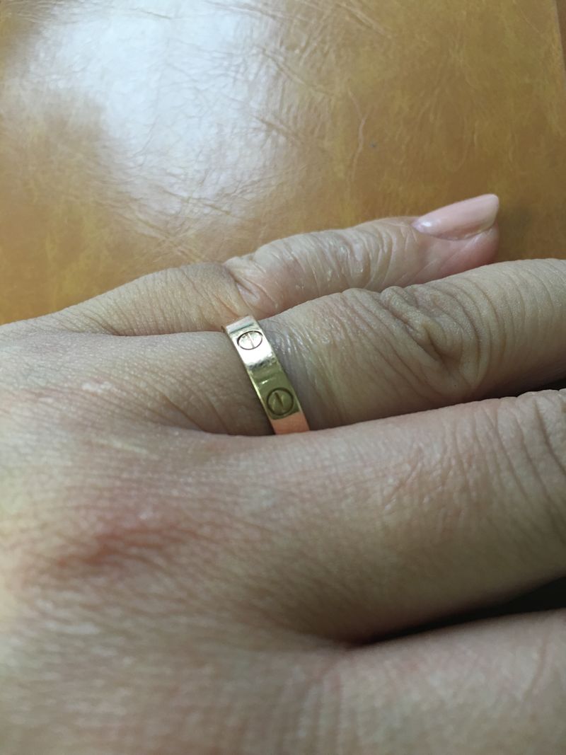 憧れのラブリング。ずっと欲しかったので大満足です。主人はシルバー