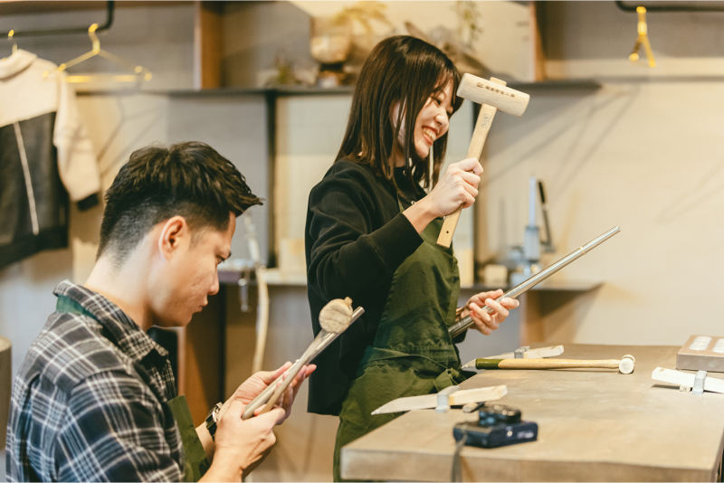 【Point 2】素材の美しさを活かす、ミニマルで普遍的なデザイン