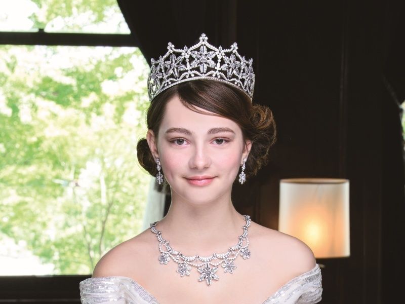 一際美しい輝きを放つダイヤモンドティアラ