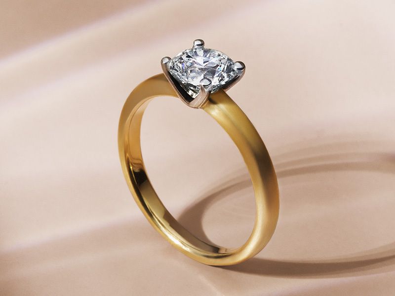 ENUOVE(イノーヴェ)の結婚指輪・婚約指輪・ブライダルリング