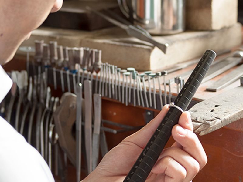 適切なヒアリングと確かな技術で、サイズ直しも安心。