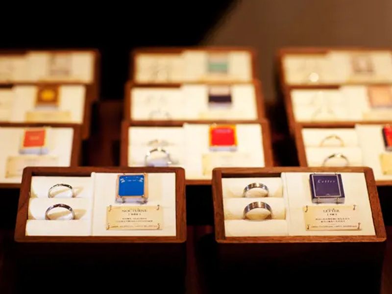 世界観溢れるこだわりのディスプレイ