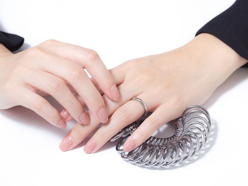 生涯に渡り、大切で特別なジュエリーとしてご着用いただく為に