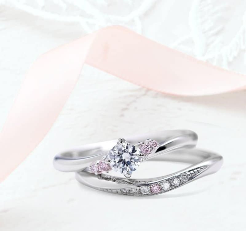 ピンクダイヤモンドを自分好みにアレンジできる！