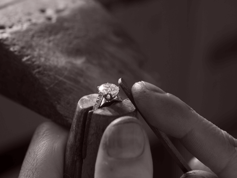 愛をかたちにして50年