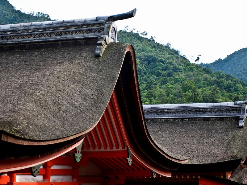 数千年の歴史と文化が息づく世界遺産・宮島に想いを馳せて