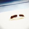 【GRAINの口コミ】 指輪を重ねると木目が合わさるように製作されているので、同じ物が２つと…
