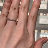 【琉球の口コミ】 細身で流れるようなデザインがとても印象的だった。指が長く細く見えるの…