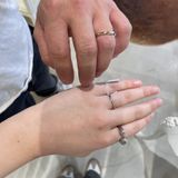 【アイプリモ(I-PRIMO)の口コミ】 指輪がウェーブになっていて指が細く見えて凄くいいデザインだと思いまし…