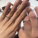 【MILK&Strawberry(ミルクアンドストロベリー)の口コミ】 シンプルなデザインで可愛くてキレイめなものを選びました。仕事中もずっ…