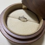 【COLANY(コラニー)の口コミ】 EVERGLOWのセットリングで、自然が好きな私達にとっては、初めて見た時一…