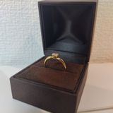 【CHER LUV(シェールラブ)の口コミ】 ゴールドで少し形が他とは違うような婚約指輪を探していました。
彼氏さん…