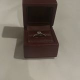 【モニッケンダム(MONNICKENDAM)の口コミ】 シンプルで流行り廃りのないデザインが良いと考え、こちらに決めました。…