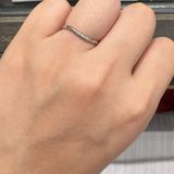 【アンジェリックフォセッテ(Angelique Fossette)の口コミ】 緩やかなカーブのデザインなので、優しい雰囲気を感じられます。またダイ…