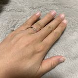 【カオキ　ダイヤモンド専門卸直営店の口コミ】 写真だけじゃ分かりにくいですが、さりげなくダイヤモンドが入っており派…