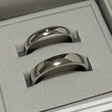 【NIESSING(ニーシング)の口コミ】 シルバーのストレートはこだわりました。
少し太くしたのでダイヤが小ぶり…