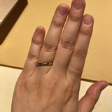 【ブルガリ(BVLGARI)の口コミ】 指輪のデザイン
シルバーのリングでダイヤが5つほど等間隔に付いています…