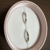 【insembre(インセンブレ)の口コミ】 細かいダイアが入ってる。内側に靴のデザインが刻印されて可愛いです。フ…