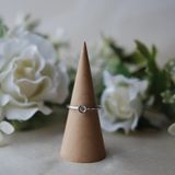 【Smith(工房スミス)】【隠れ家工房でつくる】ダイヤモンド全体を覆うチョコ留めのエンゲージリング