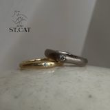 【atelier ST, CAT(アトリエ エスティーキャット)】自分らしい、さりげない華やかさ【オーダー結婚指輪】ストーンセットリング