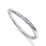 【DIAMOND DOT LAB(ダイアモンド ドット ラボ)】fleurir【フルリール】のマリッジリング(結婚指輪)。