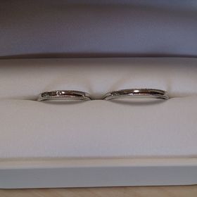 【Miss Platinumの口コミ】 シンプルで上品なデザインと細めのリングがとても気に入りました。女性用…