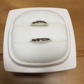 【俄(にわか)の口コミ】 私自身指輪にダイヤがあるものは苦手なので、男性用の指輪をメインに探し…